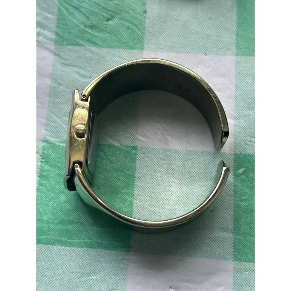 Gold Tone Women’s Quartz Cuff Watch